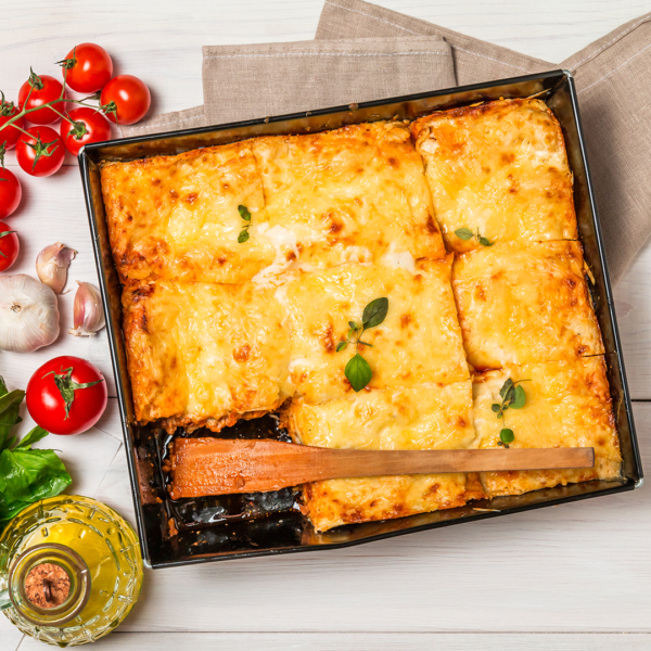 VSGdeli.co.za 400G And 1,25kg Family Size BEEF LASAGNE pre-cooked italian meal delivery frozen to your door